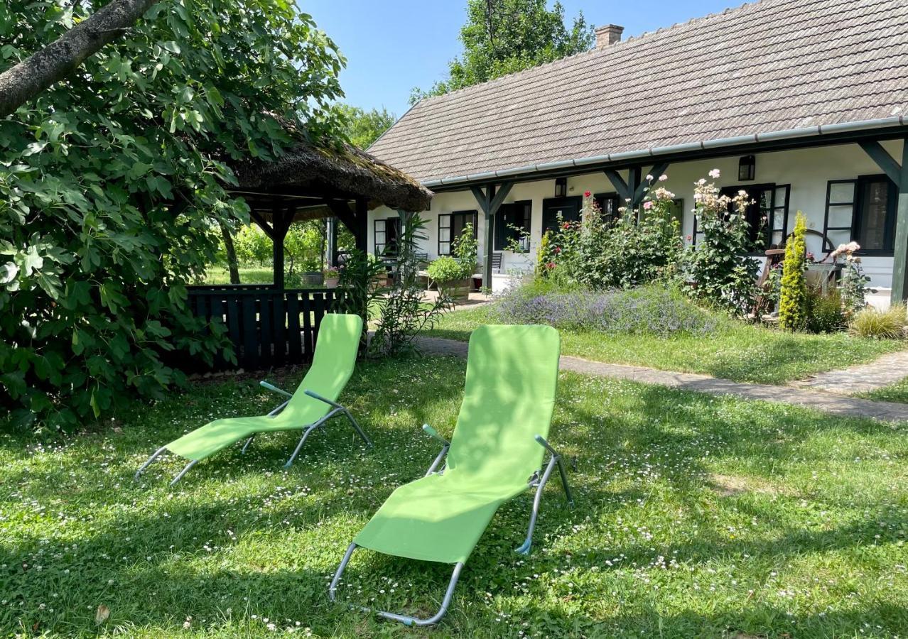 Lelle Vineyard Cottages Balatonlelle Kültér fotó