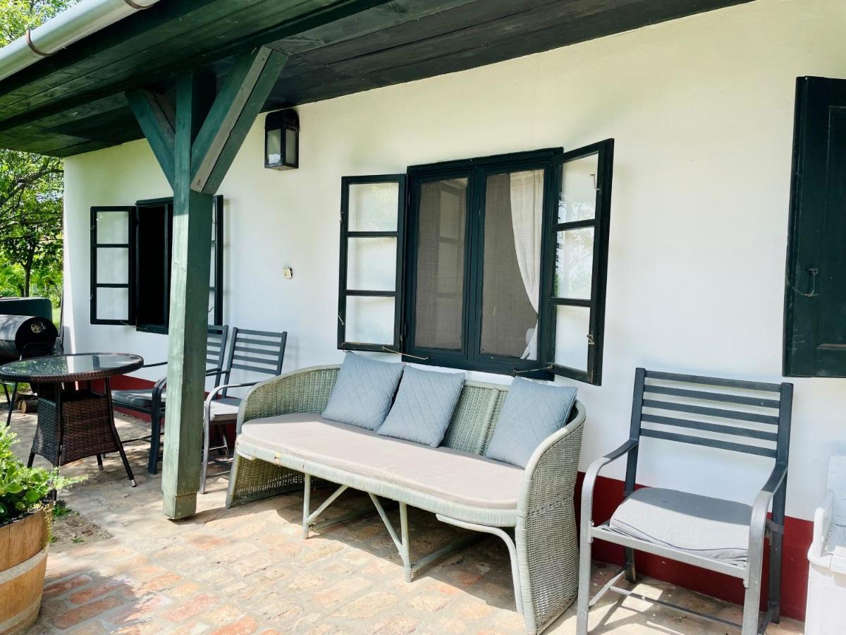 Lelle Vineyard Cottages Balatonlelle Kültér fotó